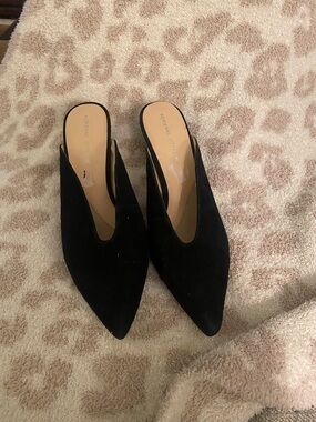Adrienne Vittadini Black Pointed Suede Slip-On Mules